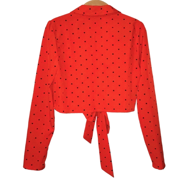 Nasty Gal Heart Print Tie Front Cropped Top - Picture 2 of 6